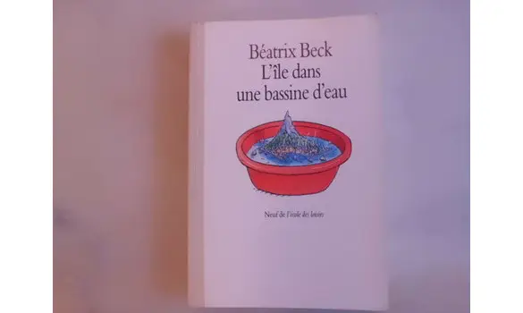 Lîle dans une bassine d'eau/B.Beck/Neuf