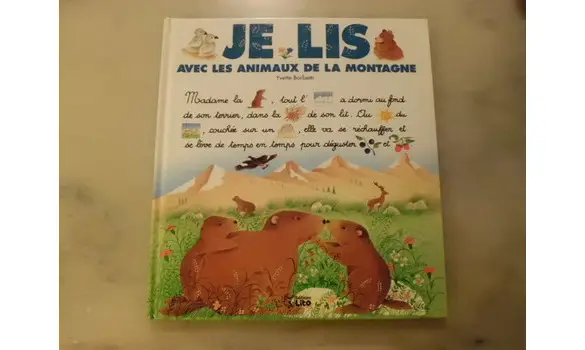 Je lis avec les animaux de la montagne