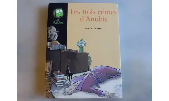 Les trois crimes d-Anubis/Policier