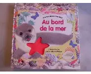 Au bord de la mer livre à toucher