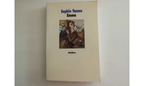 Emma Sophie Tasma/Médium