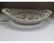 Corbeille à pain en porcelaine ancienne