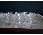 Verres à vins cristal gravé des années 2