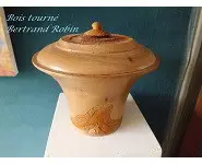 Boite en acacia bois tourné