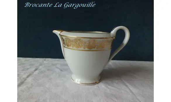 Pot à lait porcelaine de Limoges