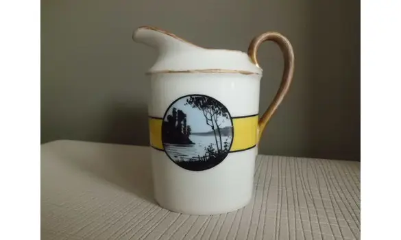 Pot à lait porcelaine de Limoges 1900