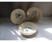 assiettes à soupe roses bleues Digoin