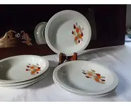 3 Assiettes à soupe porcelaine vintage