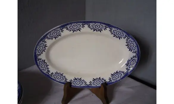 Petit plat ovale Sarreguemines Capri