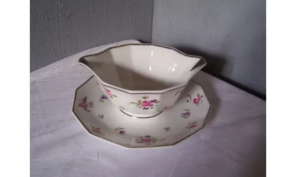 Saucière Porcelaine Limoges P .Pastaud