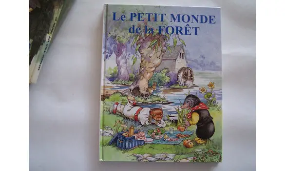 Le petit monde de la forêt-Hemma