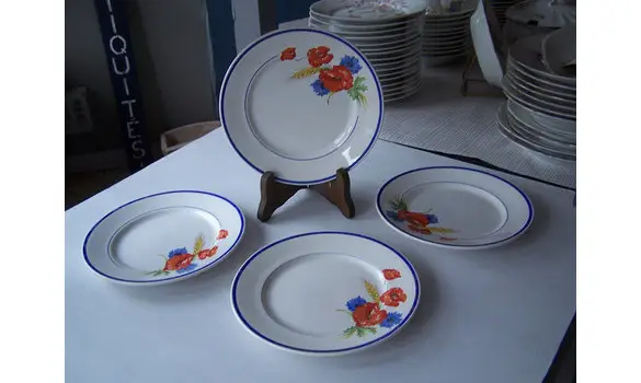 Assiettes à dessert faïence de Salins