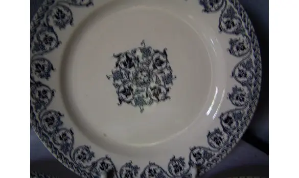 Assiettes Brienne Choisy le Roy