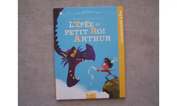 L'épée du petit Roi Arthur-livre d'or
