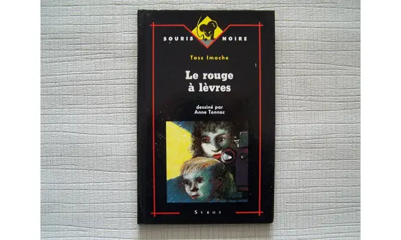 Le rouge à lèvre-souris noire