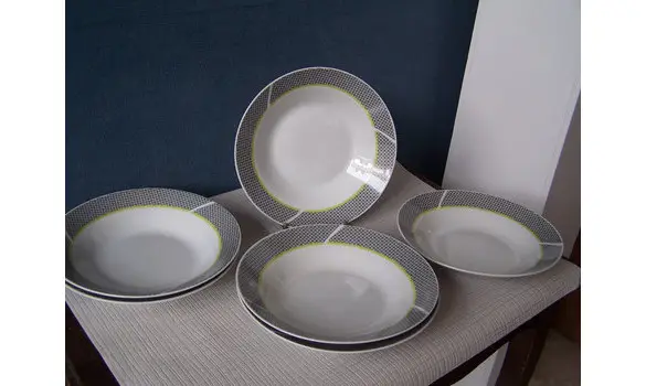 Assiettes creuses porcelaine Chriss