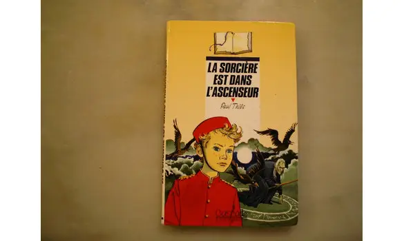 La sorcière est dans l'ascenseur/Cascade