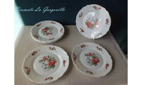 6 assiettes à dessert en arcopal vintage