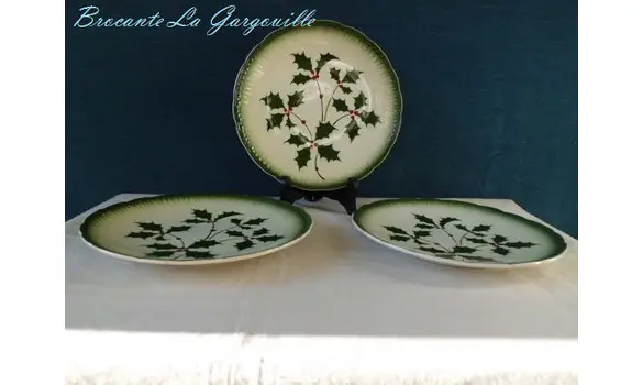 assiettes décor houx Badonviller