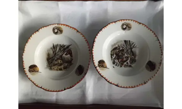 6 Assiettes à soupe décor de chasse