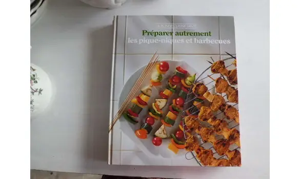 Les pique-niques et les barbecues/Time